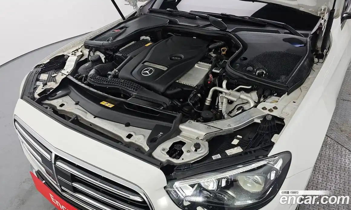 Mercedes-Benz E-Class 2021 2.0 Автомат в Москве № 142665, фото 6