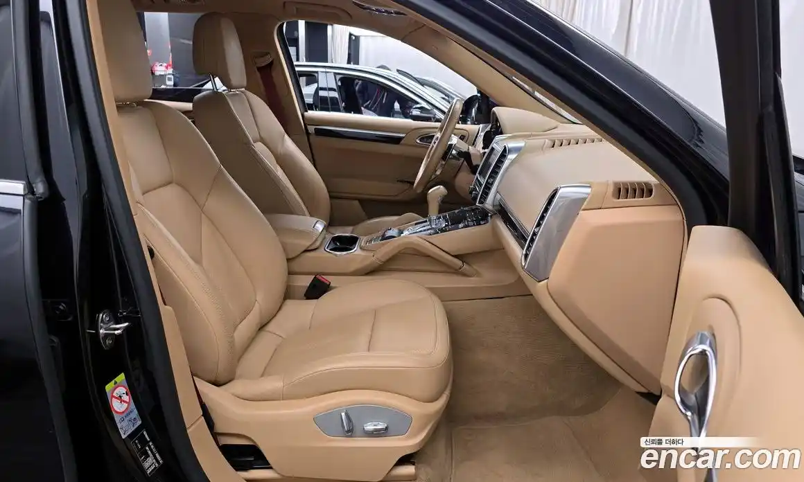 Porsche Cayenne 2015 3.6 Автомат в Москве № 146607, фото 10