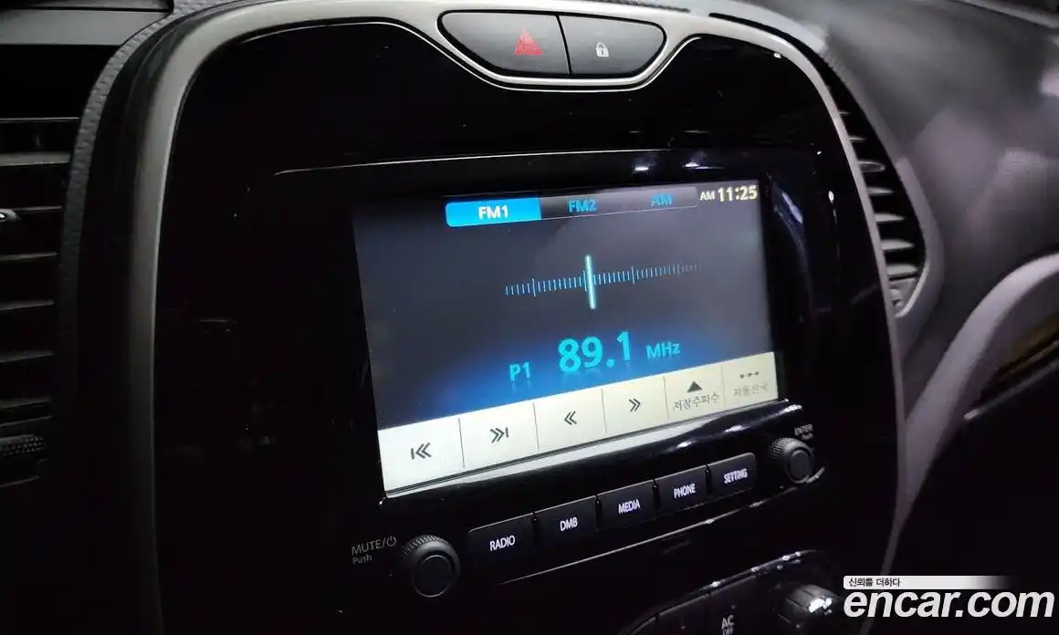 Renault QM3 2015 1.5 Автомат в Москве № 147751, фото 14