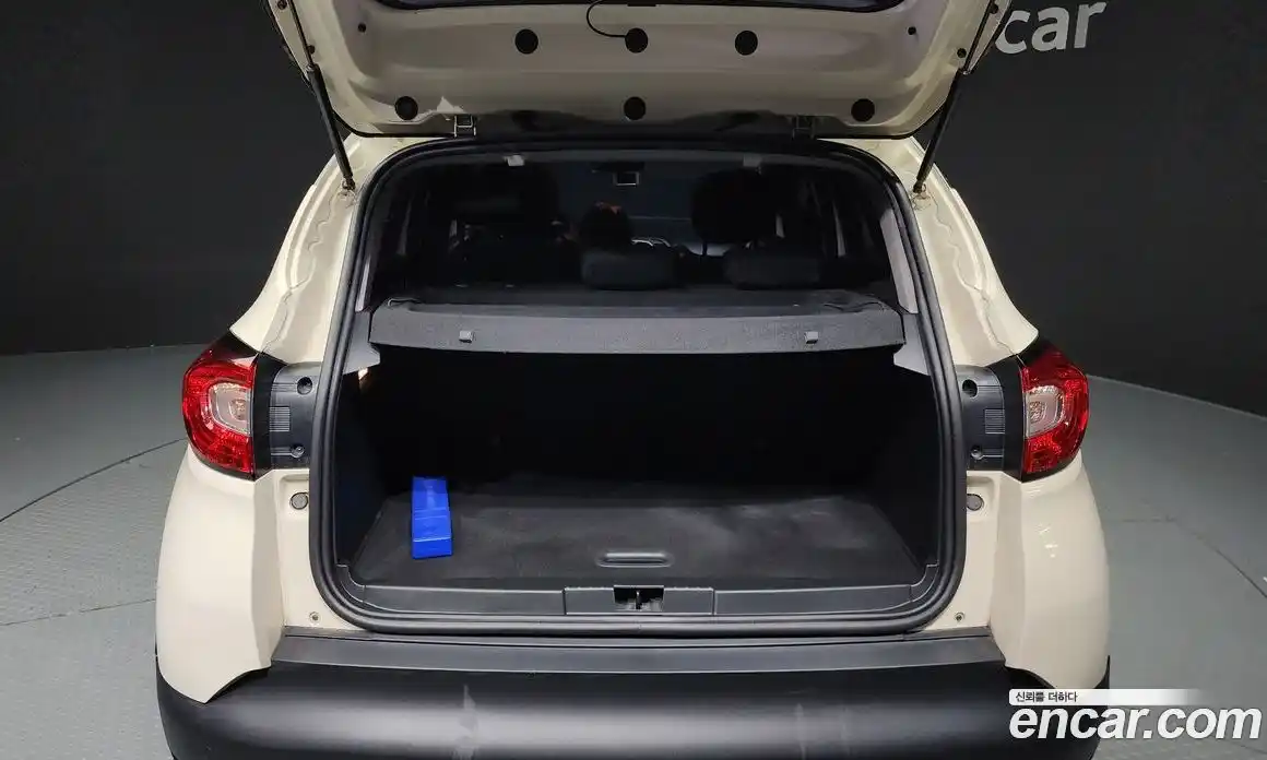 Renault QM3 2015 1.5 Автомат в Москве № 147751, фото 20