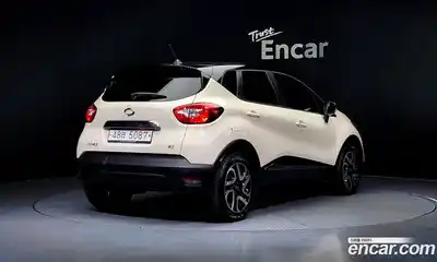 Renault QM3 2015 1.5 Автомат в Москве № 147751, миниатюра 2