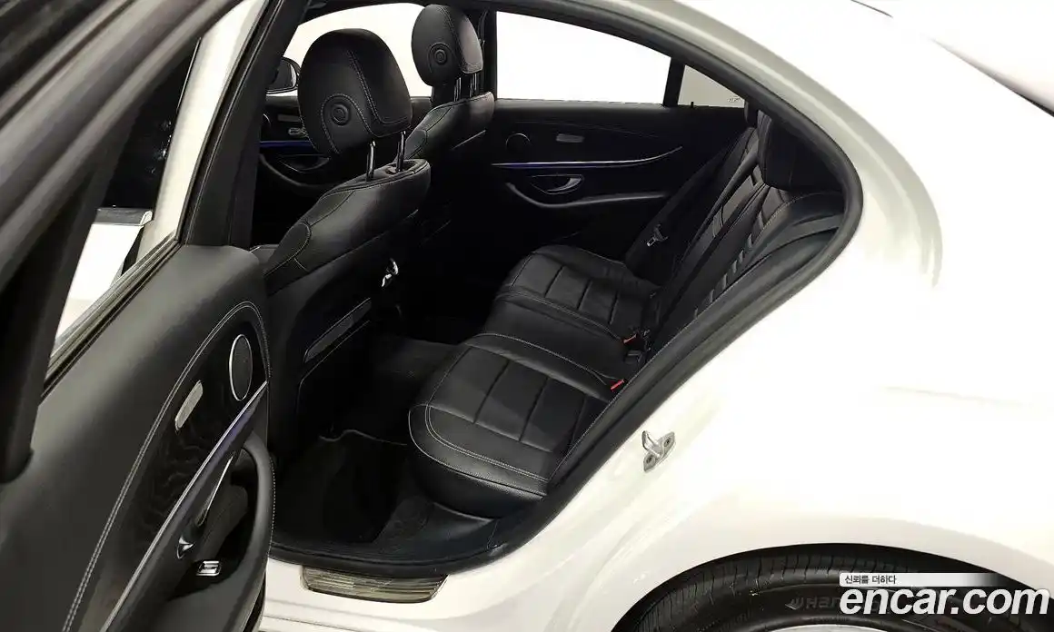 Mercedes-Benz E-Class 2021 2.0 Автомат в Москве № 150036, фото 11