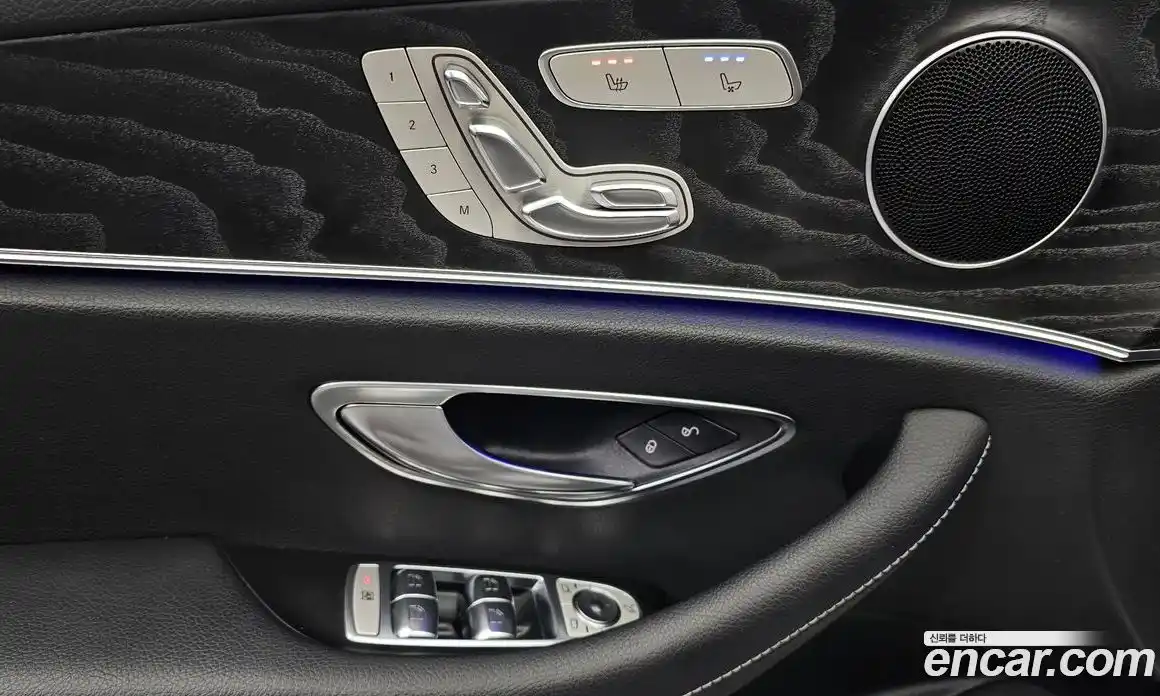 Mercedes-Benz E-Class 2021 2.0 Автомат в Москве № 150036, фото 12