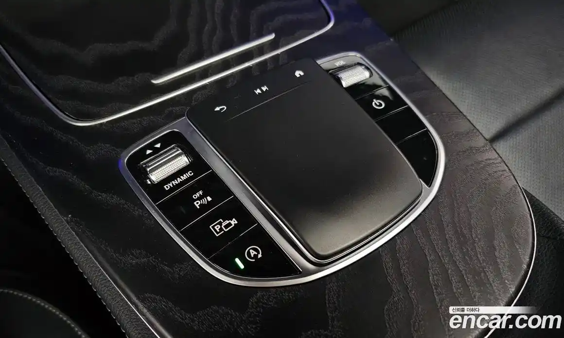 Mercedes-Benz E-Class 2021 2.0 Автомат в Москве № 150036, фото 19