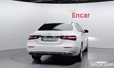 Mercedes-Benz E-Class 2021 2.0 Автомат в Москве № 150036, миниатюра 4