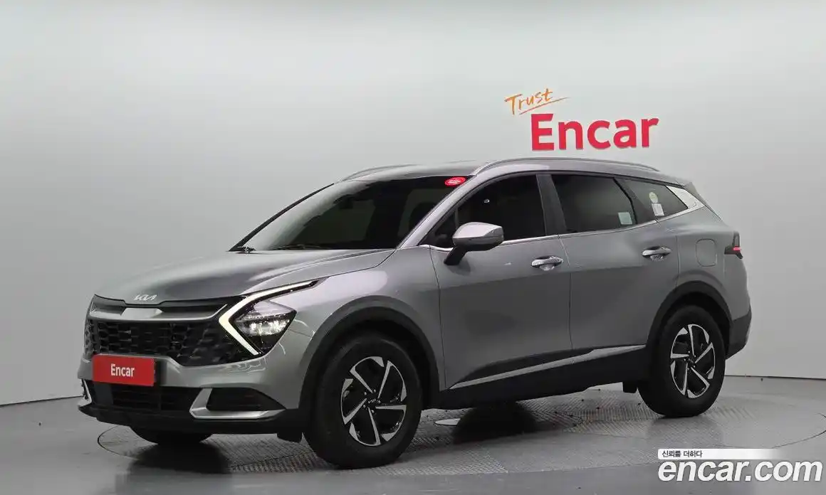 Kia Sportage 2023 1.6 Автомат в Москве № 15800, фото 1