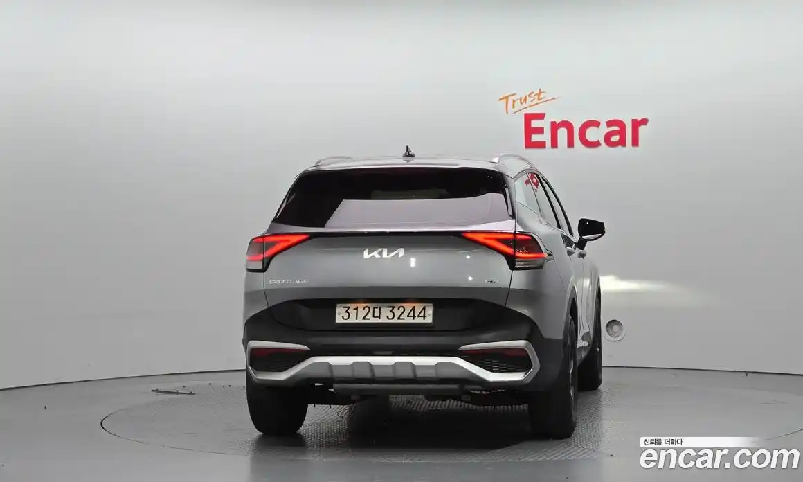 Kia Sportage 2023 1.6 Автомат в Москве № 15800, фото 4