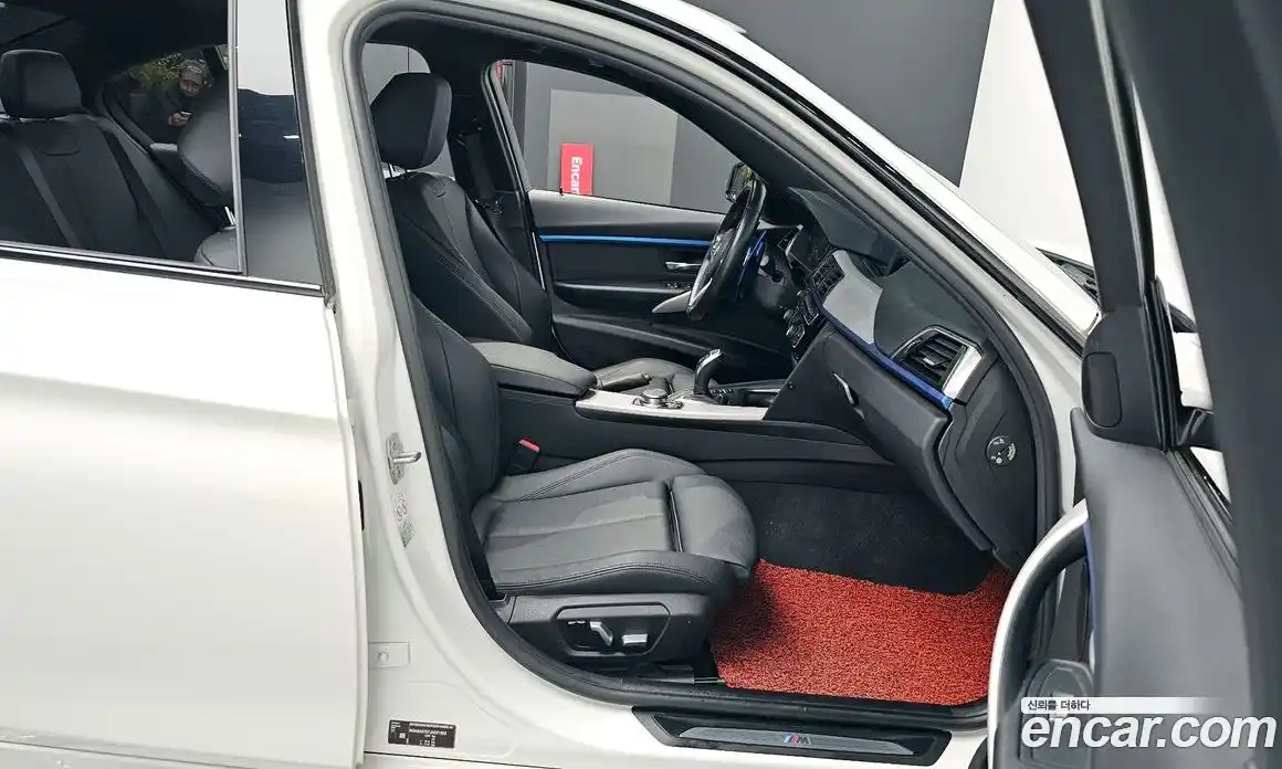 BMW 3-Series 2018 2.0 Автомат в Москве № 159663, фото 11