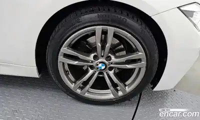 BMW 3-Series 2018 2.0 Автомат в Москве № 159663, миниатюра 5