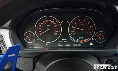 BMW 3-Series 2018 2.0 Автомат в Москве № 159663, миниатюра 8
