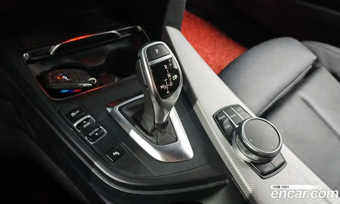 BMW 3-Series 2018 2.0 Автомат в Москве № 159663, фото 9