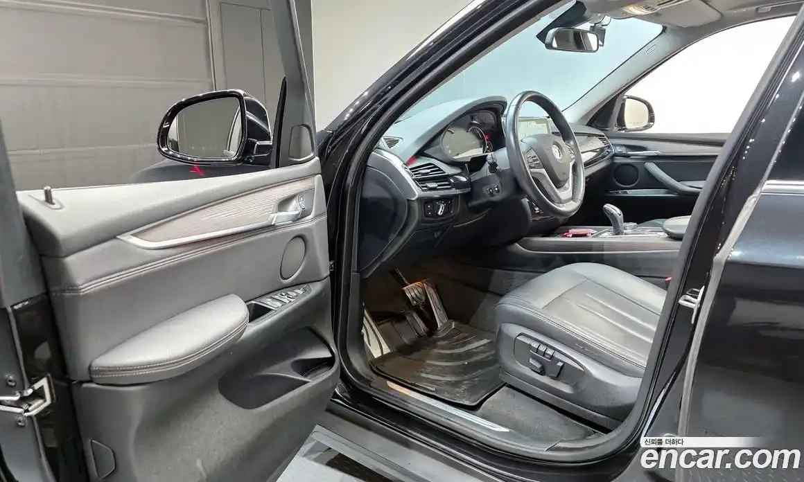 BMW X5 2017 3.0 Автомат в Москве № 159677, фото 11