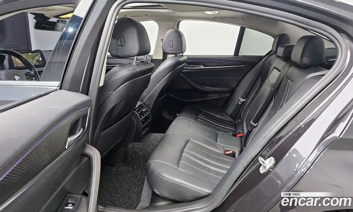 BMW 5-Series 2018 2.0 Автомат в Москве № 159713, фото 14