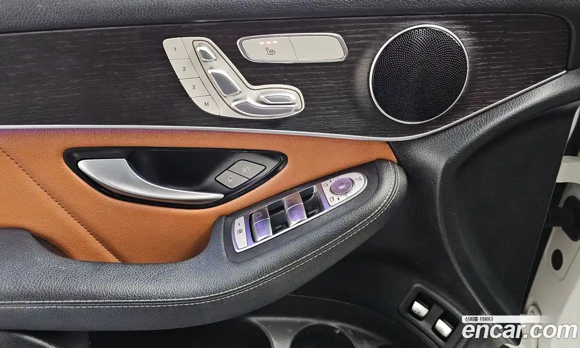 Mercedes-Benz GLC-Class 2021 2.0 Автомат в Москве № 161389, фото 17