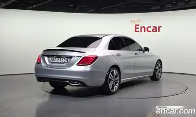 Mercedes-Benz C-Class 2018 2.1 Автомат в Москве № 161648, миниатюра 2
