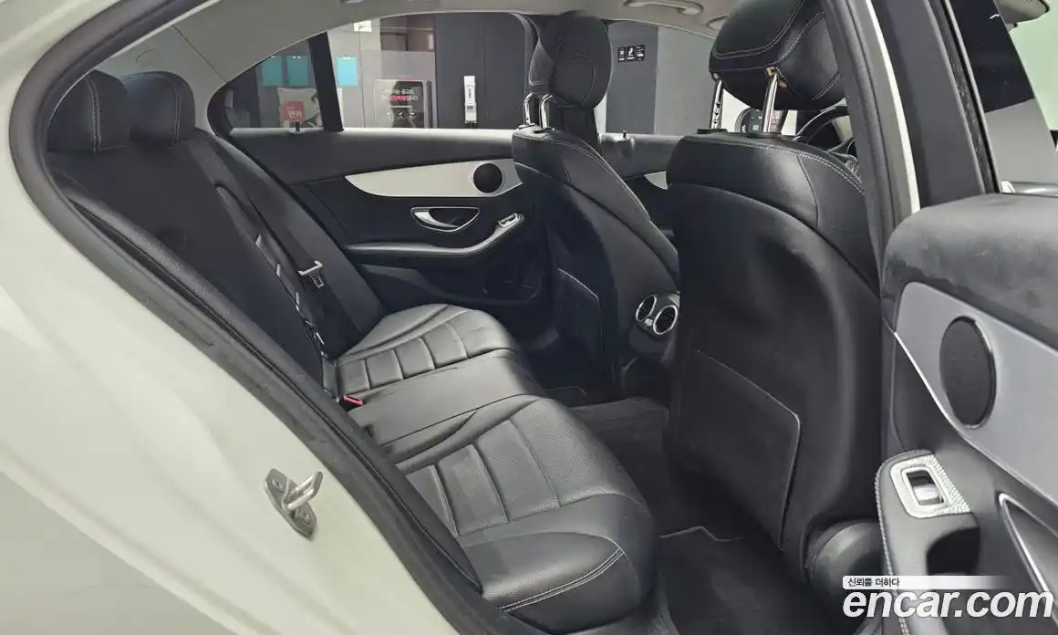 Mercedes-Benz C-Class 2016 2.0 Автомат в Москве № 161956, фото 12