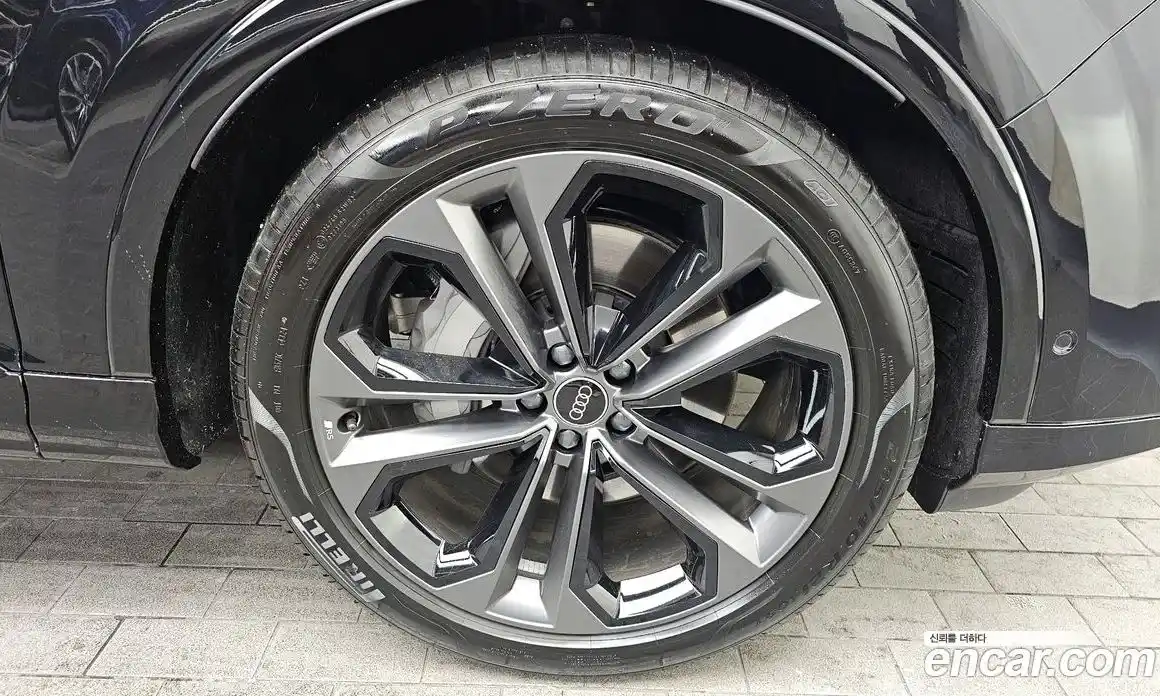 Audi Q7 2025 3.0 Автомат в Москве № 162270, фото 5