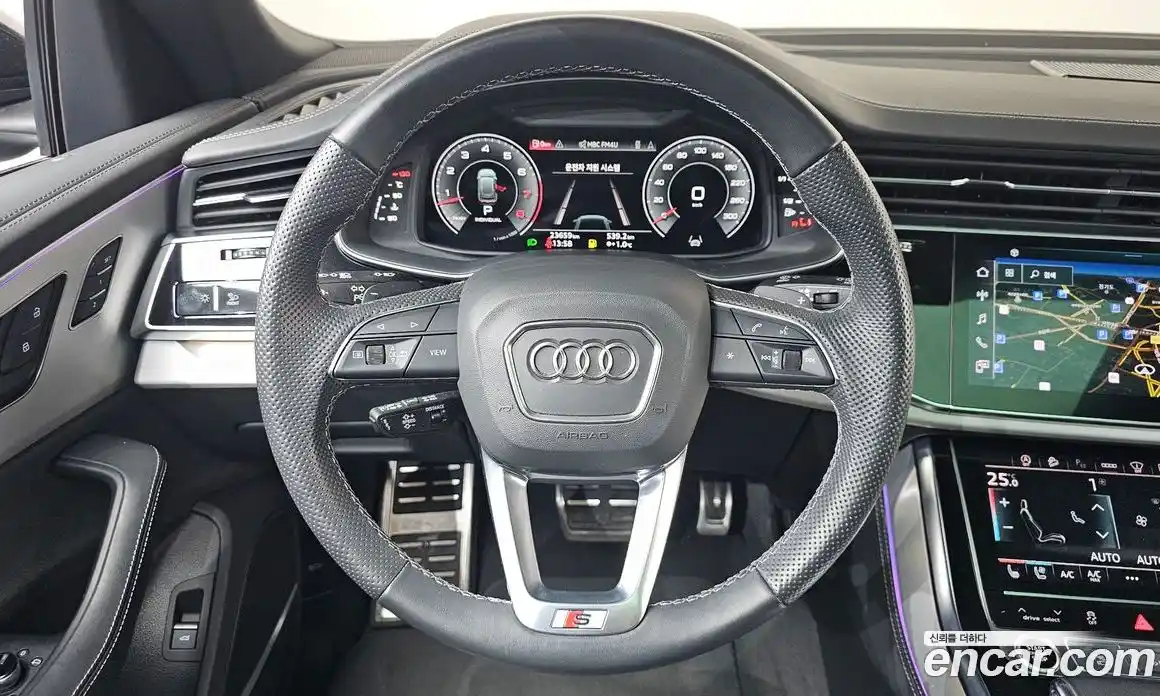 Audi Q8 2023 3.0 Автомат в Москве № 162448, фото 13