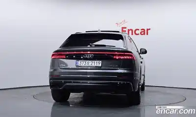 Audi Q8 2023 3.0 Автомат в Москве № 162448, миниатюра 4