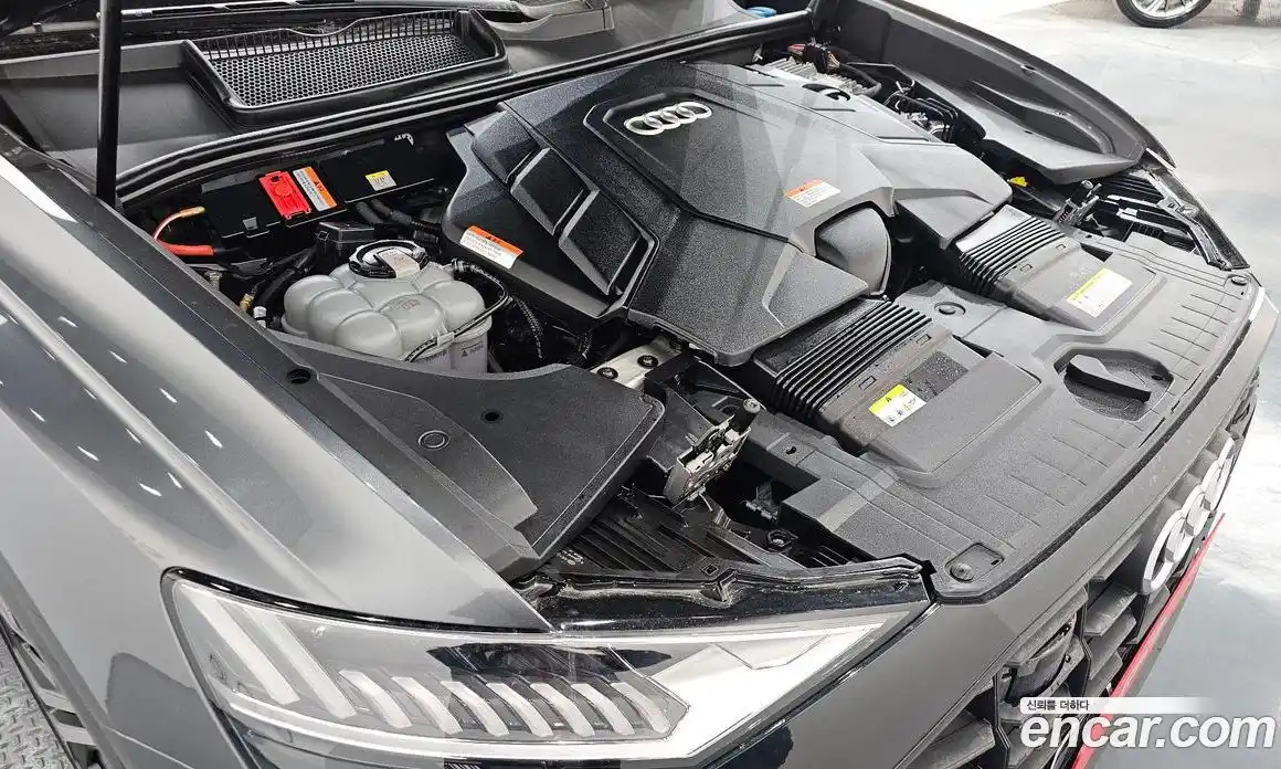 Audi Q8 2023 3.0 Автомат в Москве № 162448, фото 6