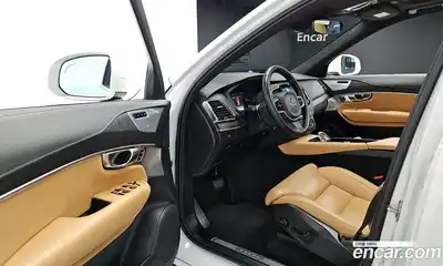 Volvo XC90 2025 2.0 Автомат в Москве № 164178, миниатюра 11