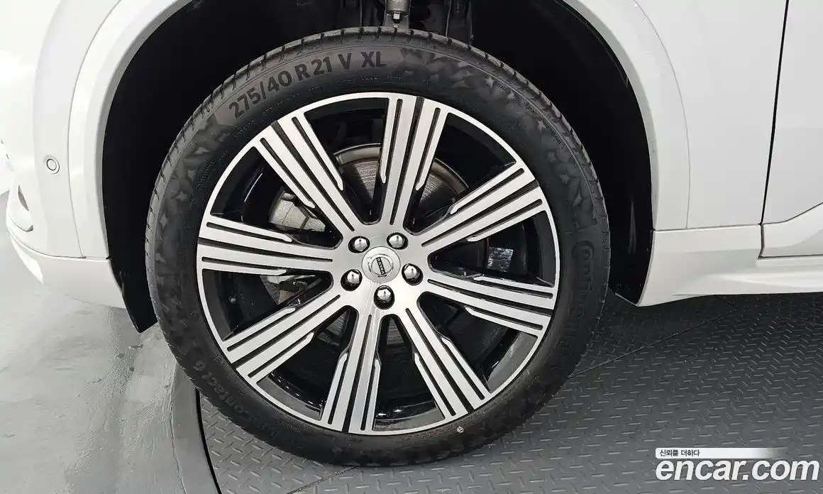 Volvo XC90 2025 2.0 Автомат в Москве № 164178, фото 5