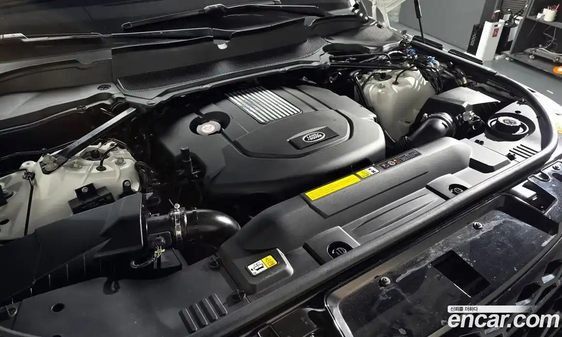 Land Rover Range-Rover Sport 2017 3.0 Автомат в Москве № 166423, фото 6