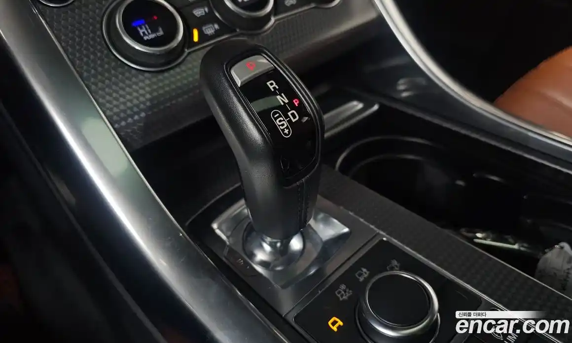 Land Rover Range-Rover Sport 2017 3.0 Автомат в Москве № 166423, фото 9