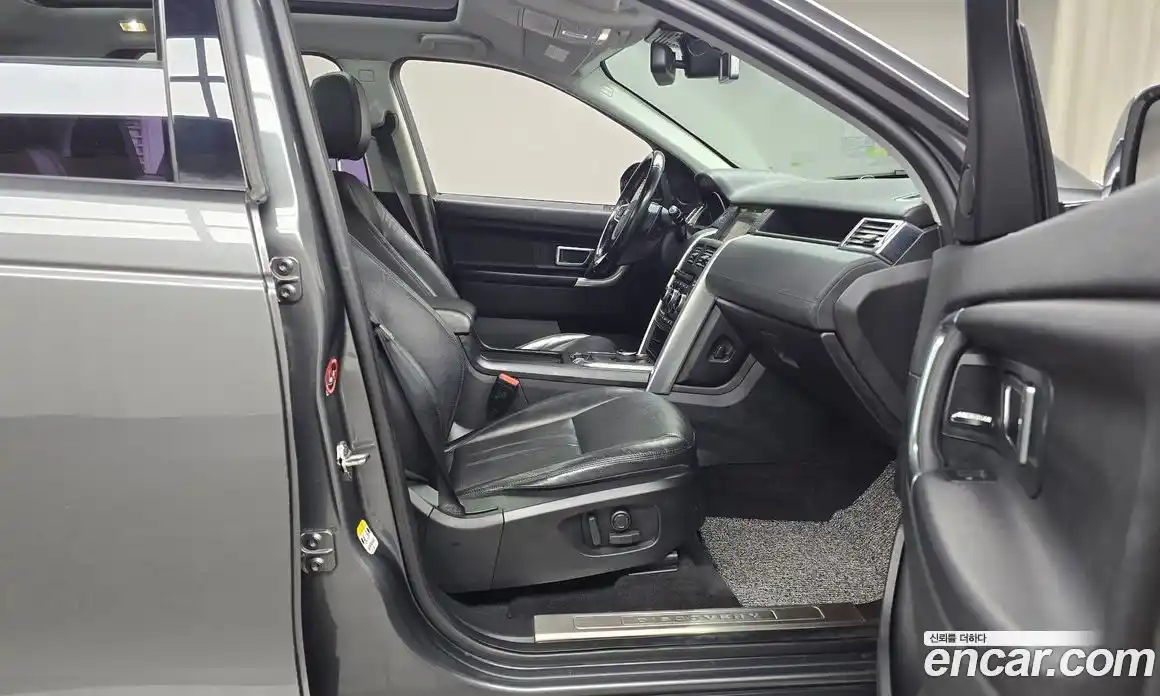 Land Rover Discovery Sport 2018 2.0 Автомат в Москве № 166569, фото 11