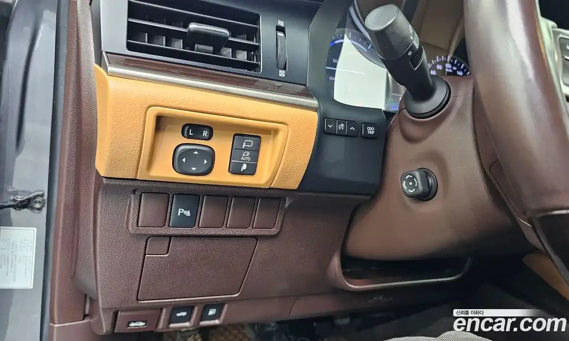 Lexus ES 2018 2.5 Автомат в Москве № 168129, фото 15