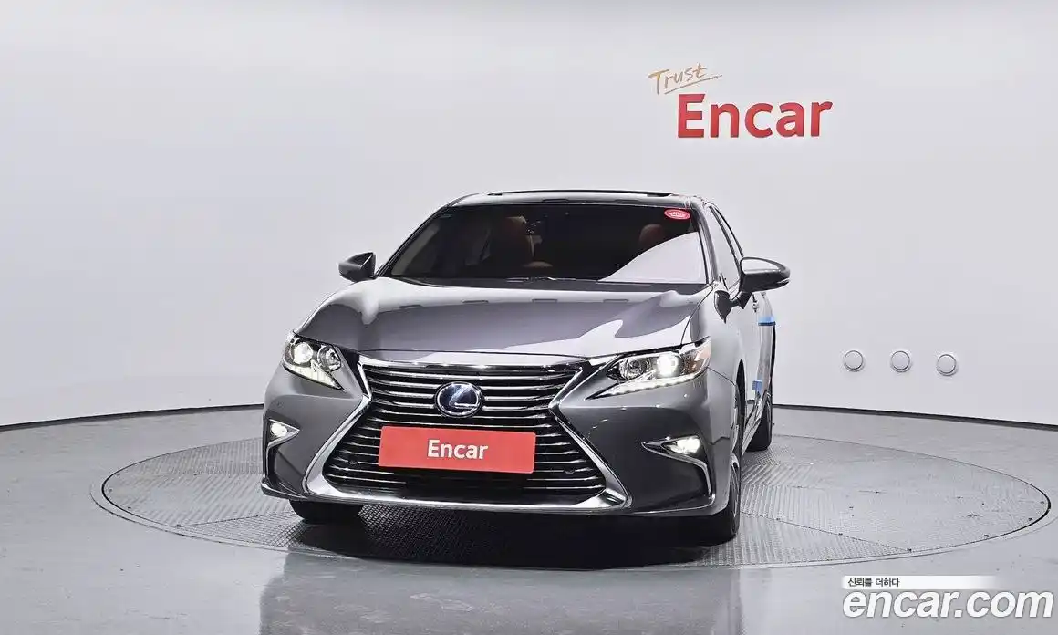 Lexus ES 2018 2.5 Автомат в Москве № 168129, фото 3
