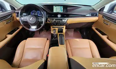 Lexus ES 2018 2.5 Автомат в Москве № 168129, миниатюра 7