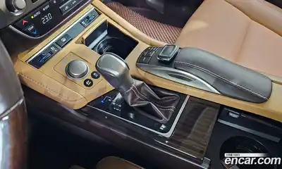 Lexus ES 2018 2.5 Автомат в Москве № 168129, миниатюра 9
