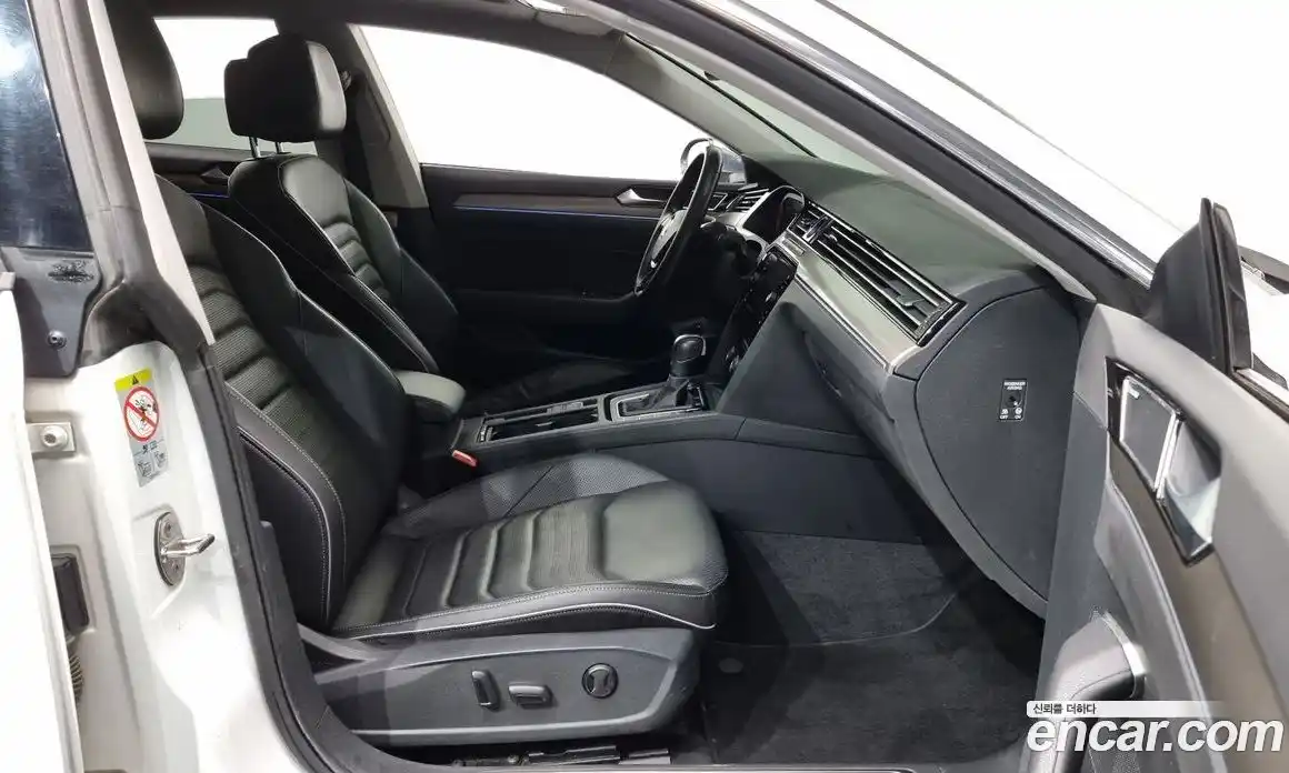 Volkswagen Arteon 2020 2.0 Автомат в Москве № 168942, фото 11