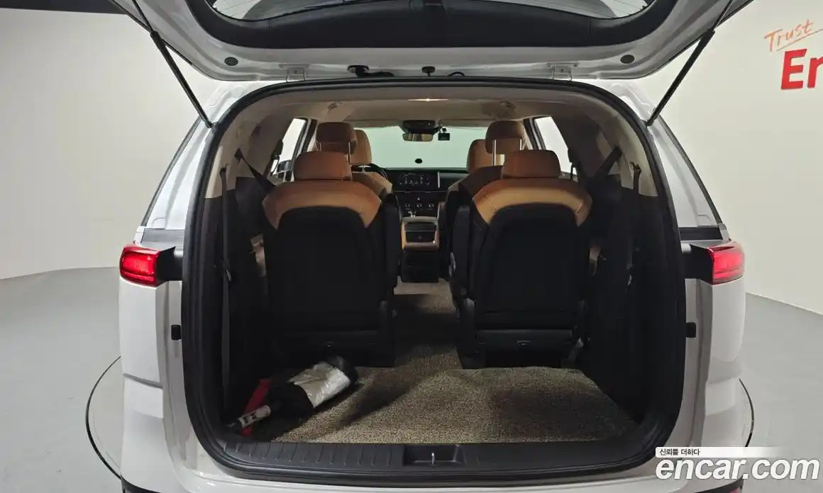 Kia Canival 2021 2.2 Автомат в Москве № 16993, фото 20