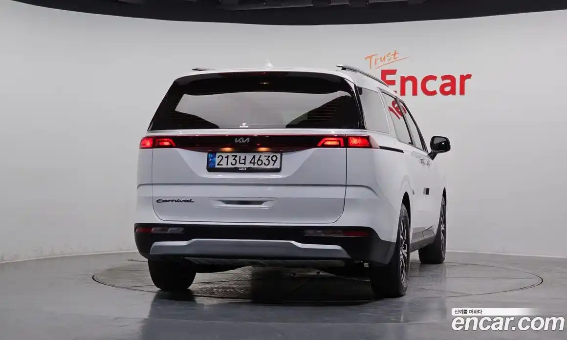 Kia Canival 2021 2.2 Автомат в Москве № 16993, фото 4