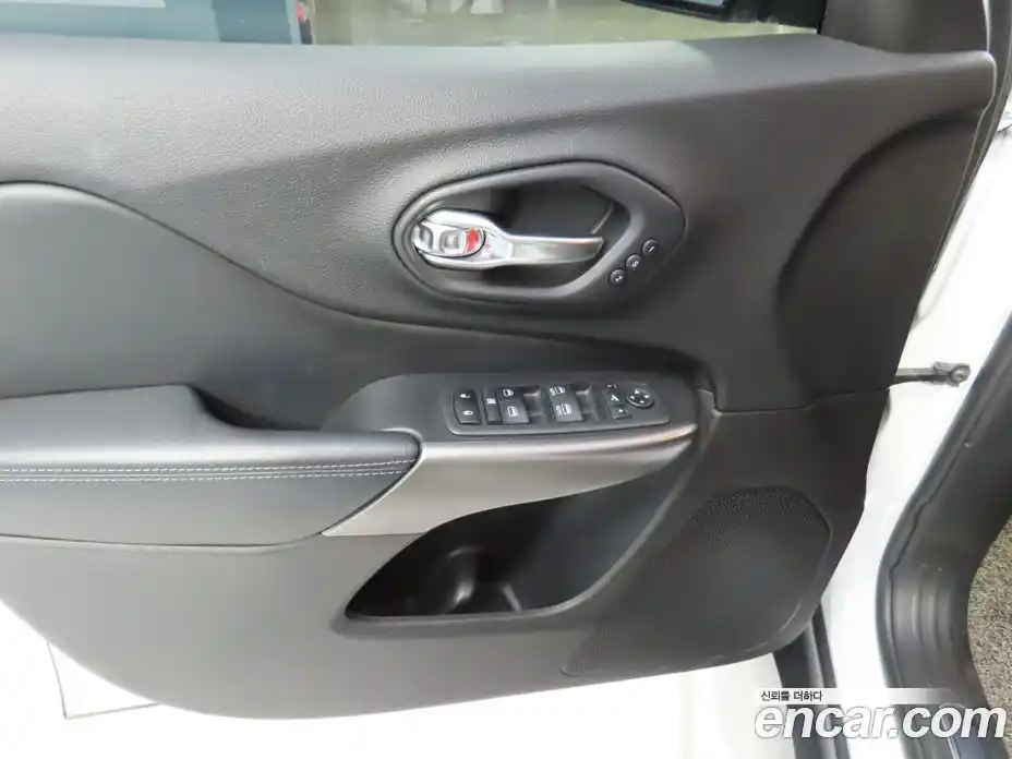 Jeep Cherokee 2020 2.4 Автомат в Москве № 169980, фото 20