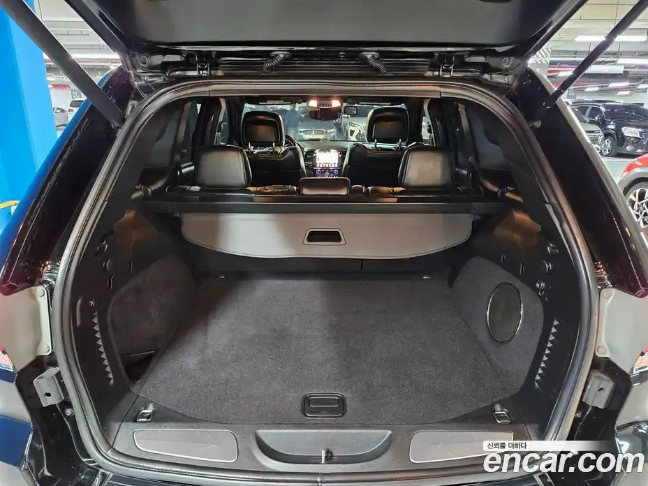 Jeep Cherokee 2020 3.0 Автомат в Москве № 170091, фото 19