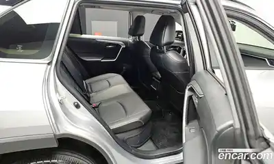 Toyota RAV4 2023 2.5 Автомат в Москве № 170147, миниатюра 12