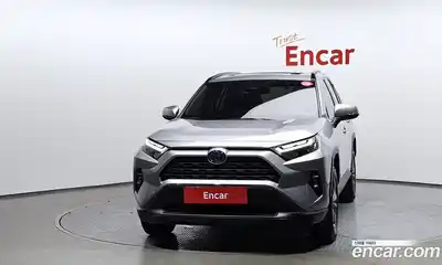 Toyota RAV4 2023 2.5 Автомат в Москве № 170147, миниатюра 3