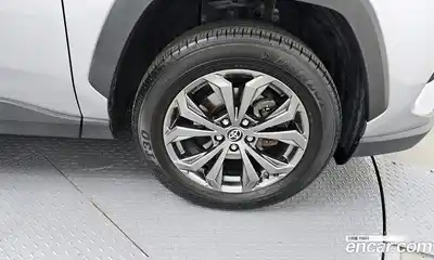 Toyota RAV4 2023 2.5 Автомат в Москве № 170147, миниатюра 5