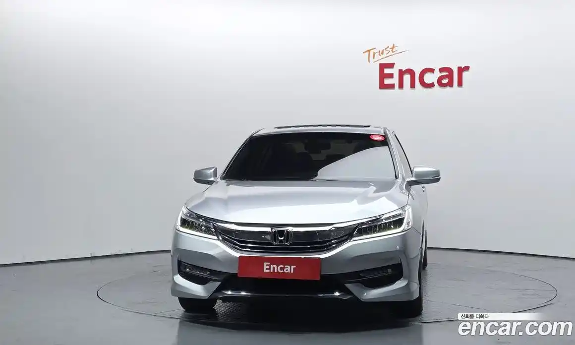 Honda Accord 2017 2.4 Автомат в Москве № 170591, фото 3