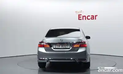 Honda Accord 2017 2.4 Автомат в Москве № 170591, миниатюра 4
