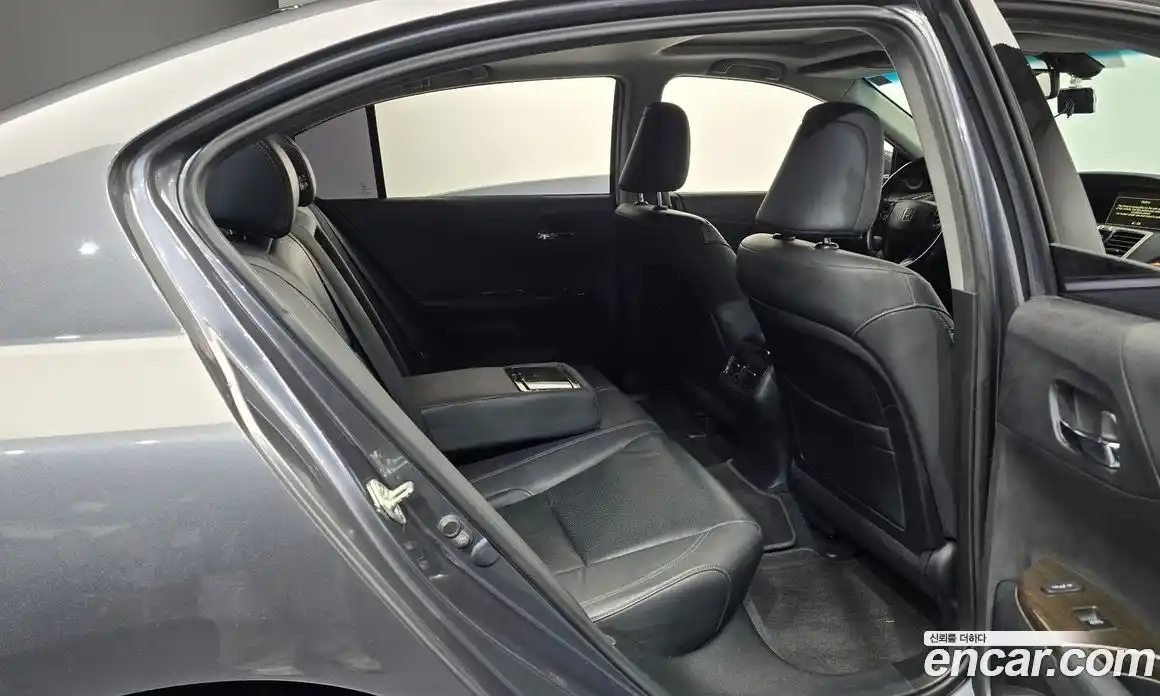 Honda Accord 2013 3.5 Автомат в Москве № 170656, фото 12