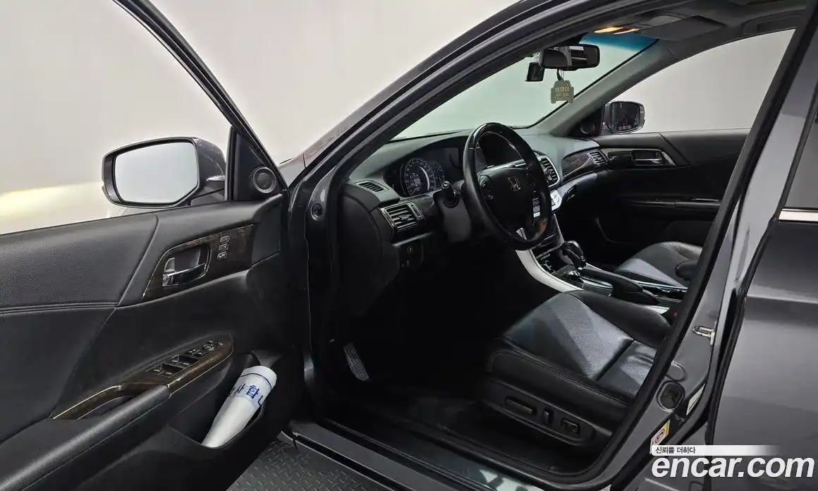 Honda Accord 2013 3.5 Автомат в Москве № 170656, фото 10