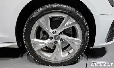 Audi A4 2021 2.0 Автомат в Москве № 173938, миниатюра 5