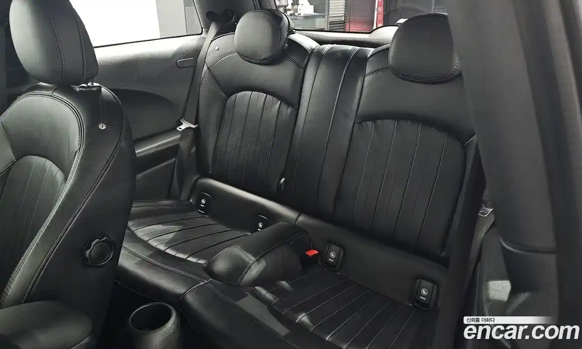 Mini Cooper 2019 2.0 Автомат в Москве № 184318, фото 12