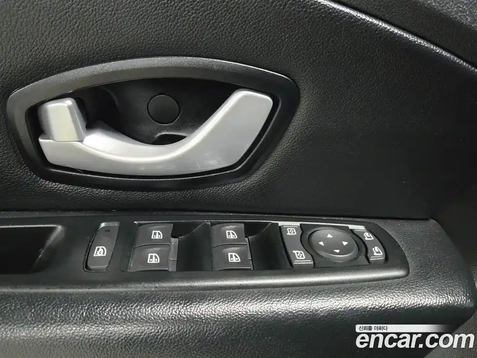 Renault SM3 2017 Автомат в Москве № 185938, фото 16