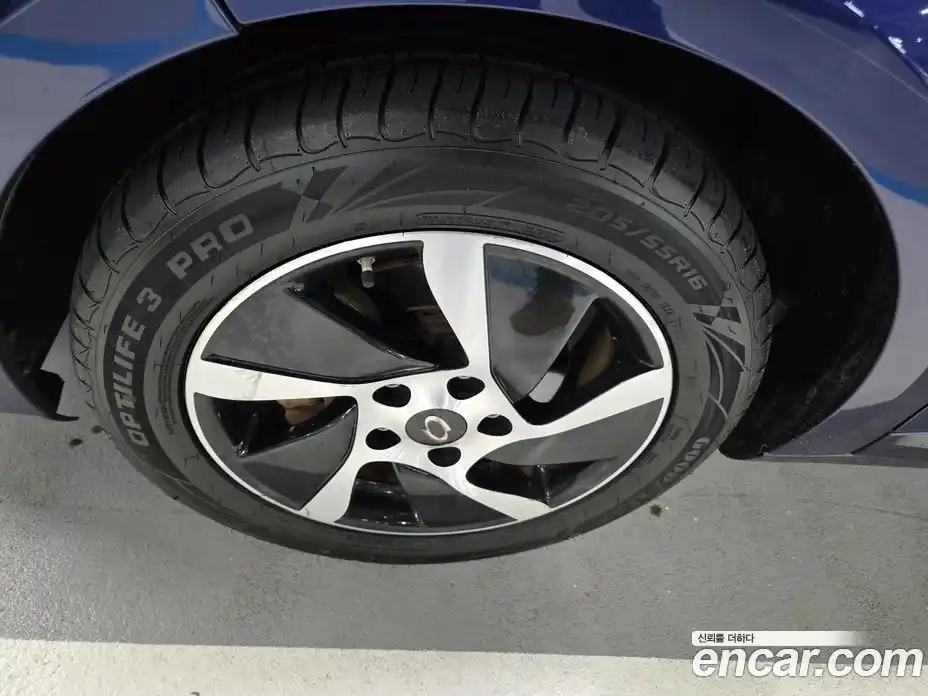 Renault SM3 2017 Автомат в Москве № 185938, фото 19