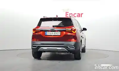 Kia Seltos 2022 1.6 Автомат в Москве № 19015, миниатюра 4